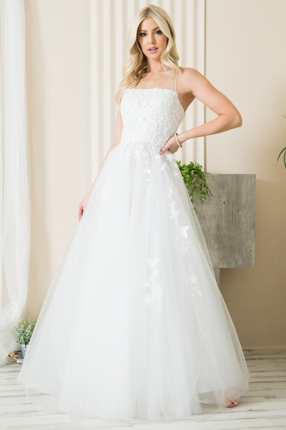 Embroidered Bodice Open Back Slit Long Prom Dress AC7007-Prom Dress-smcfashion.com