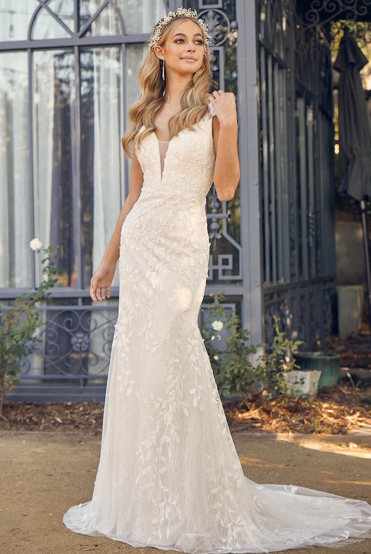 Straps Embroidered Lace Mermaid Long Wedding Dress NXJE949-Wedding Dress-smcfashion.com
