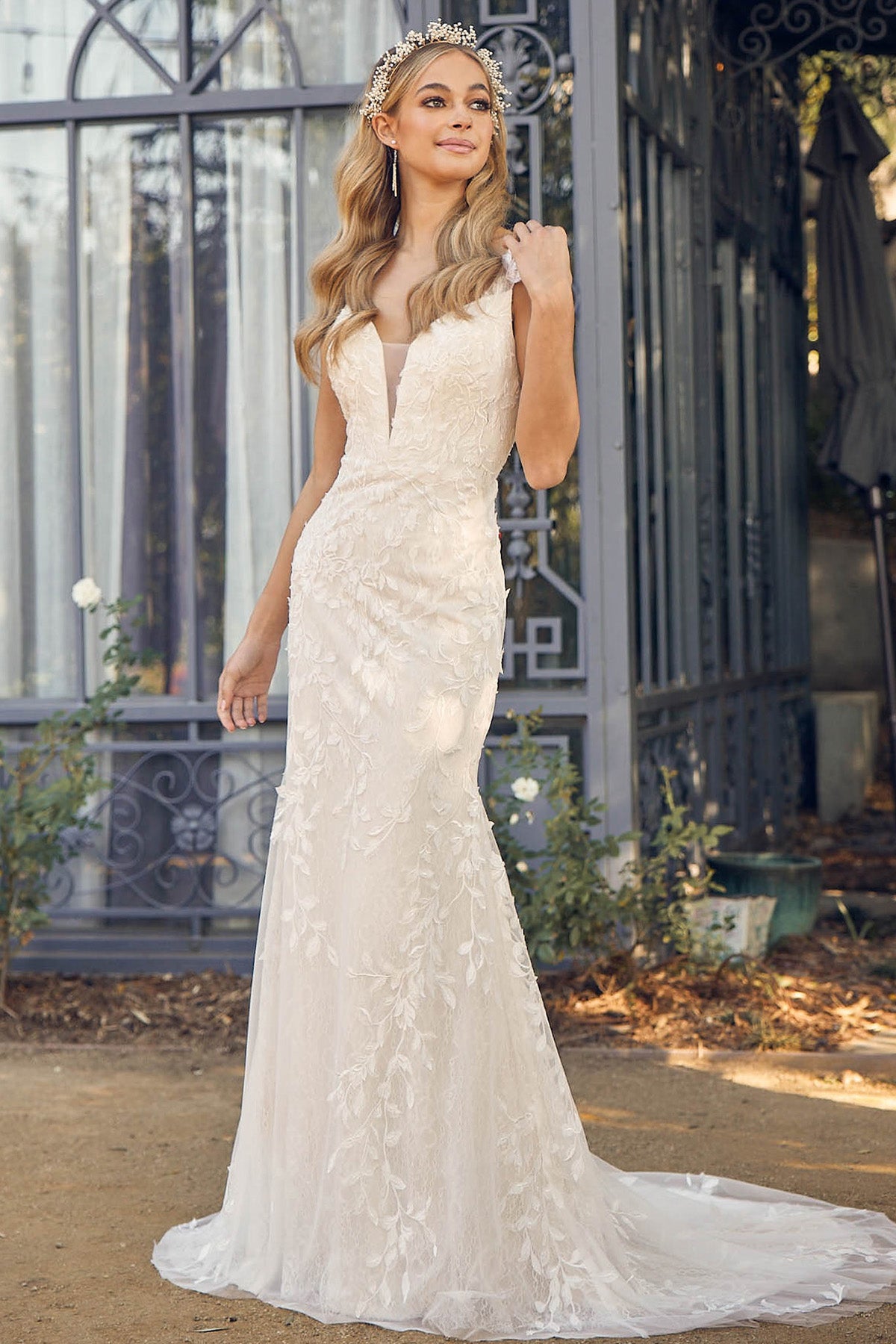 Straps Embroidered Lace Mermaid Long Wedding Dress NXJE949-Wedding Dress-smcfashion.com