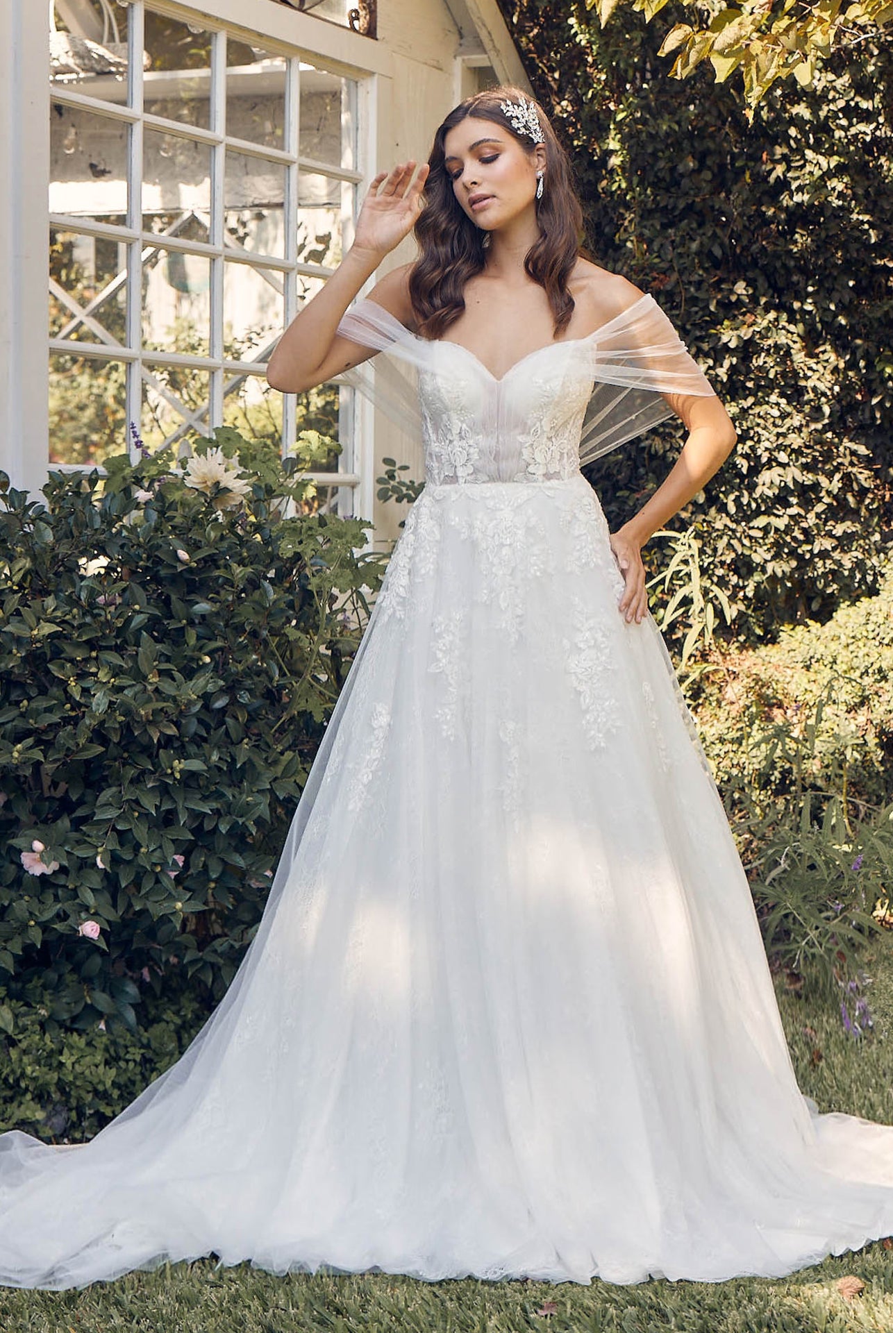 Off Shoulder A-Line Tulle Embroidered Lace Long Wedding Dress NXJE946-Wedding Dress-smcfashion.com