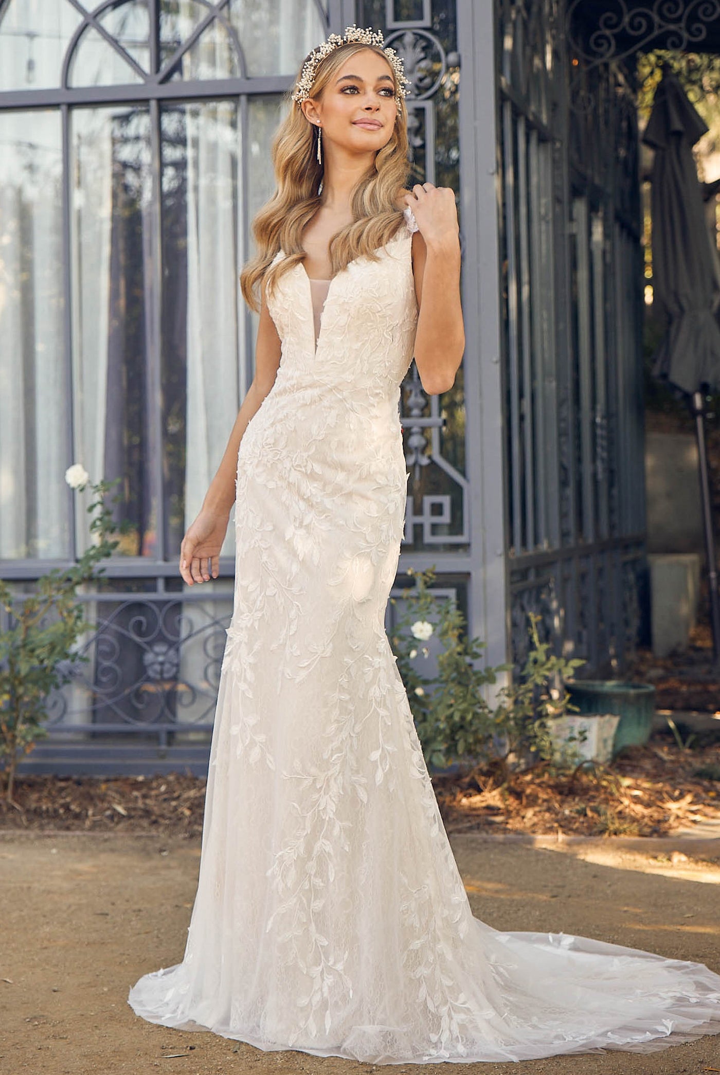 Straps Embroidered Lace Mermaid Long Wedding Dress NXJE949-Wedding Dress-smcfashion.com