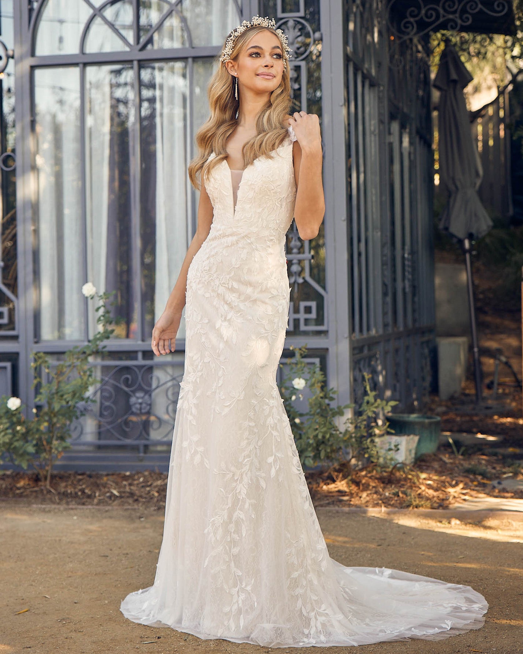 Straps Embroidered Lace Mermaid Long Wedding Dress NXJE949-Wedding Dress-smcfashion.com