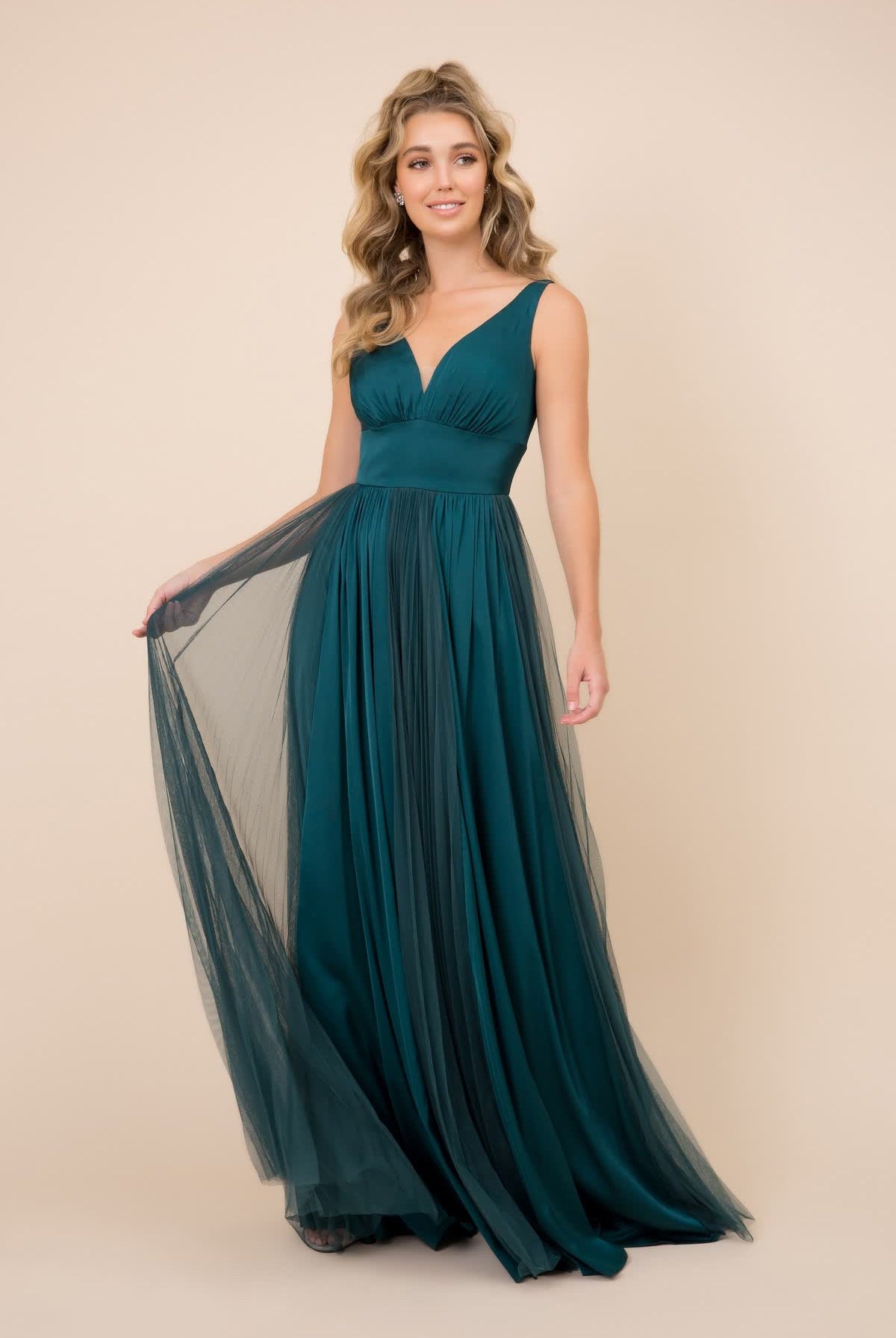 Sleeveless Pleated Open V-Back Long Bridesmaid Dress NXL340-Bridesmaid Dress-smcfashion.com