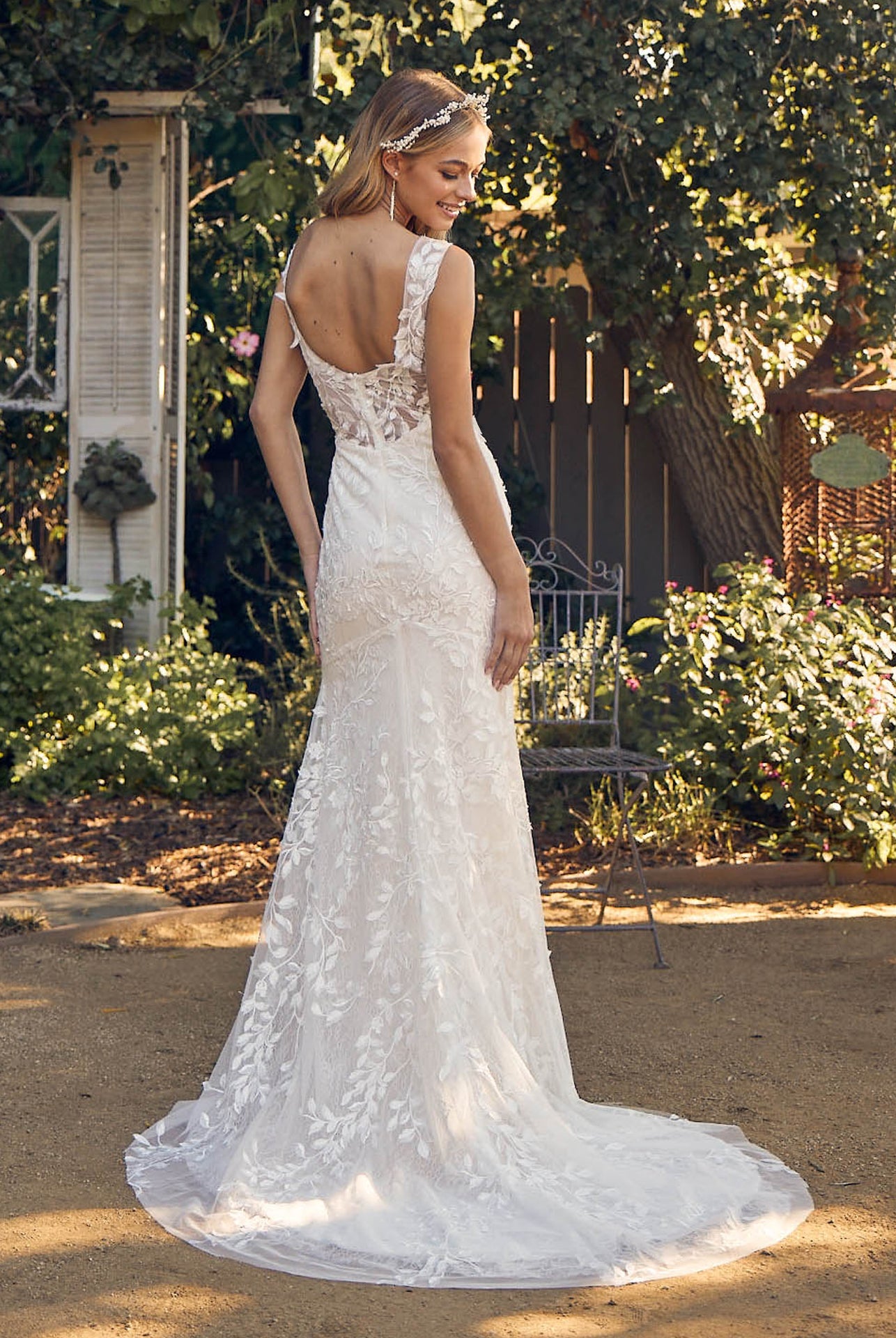 Straps Embroidered Lace Mermaid Long Wedding Dress NXJE949-Wedding Dress-smcfashion.com