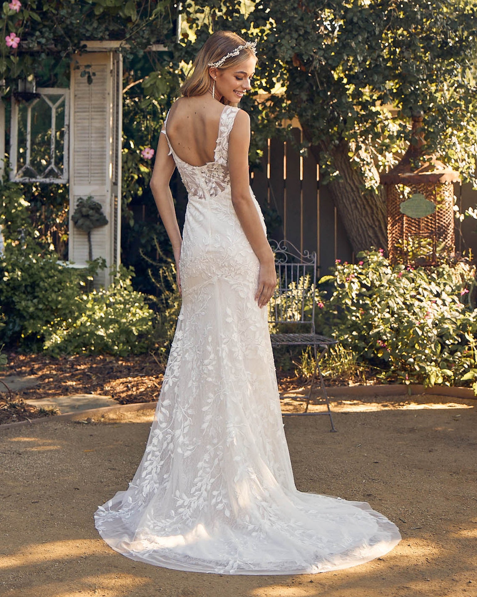 Straps Embroidered Lace Mermaid Long Wedding Dress NXJE949-Wedding Dress-smcfashion.com