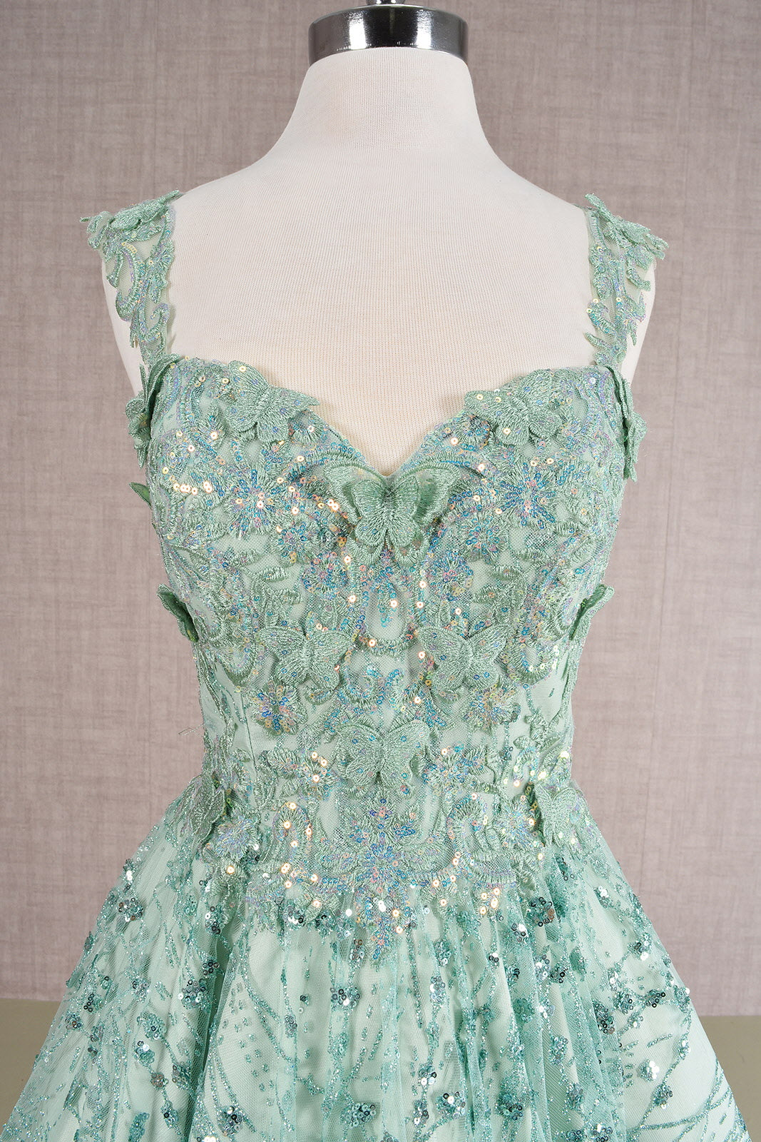 Butterfly Applique Mesh Babydoll w/ Detachable Side Mesh Drapes Short Homecoming Dress GLGS3187-HOMECOMING-smcfashion.com