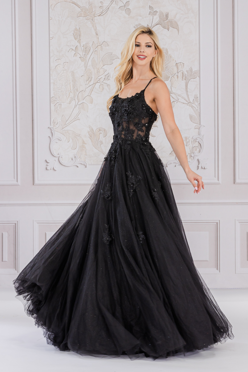 Charming Floral Lace Embellished Long A-line Prom Dress w/ Boat Neckli smcfashion.com Charming Floral Lace Embellished Long A-line Prom Dress w/ Boat Neckli smcfashion.com