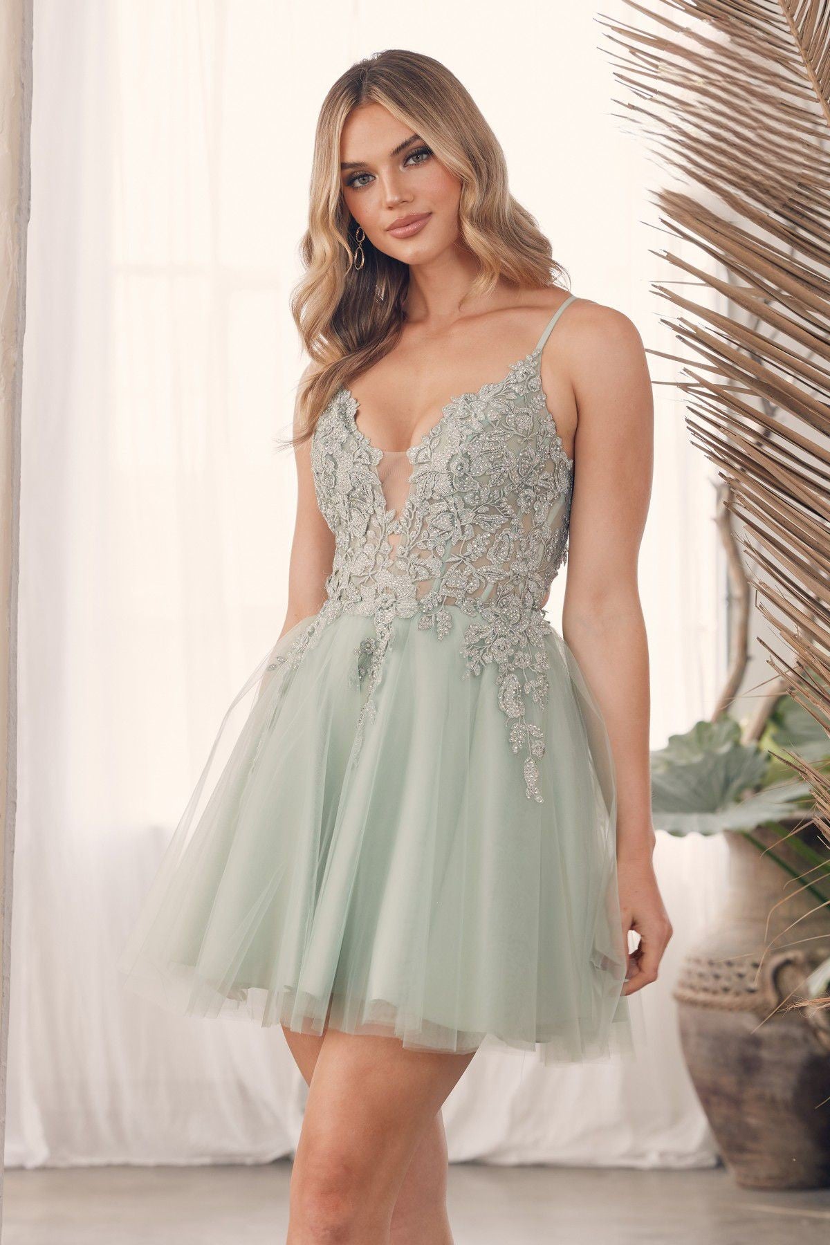 Plunging V-Neck Spaghetti Straps Embroidered Bodice Short Cocktail Dress NXG785-Cocktail Dress-smcfashion.com