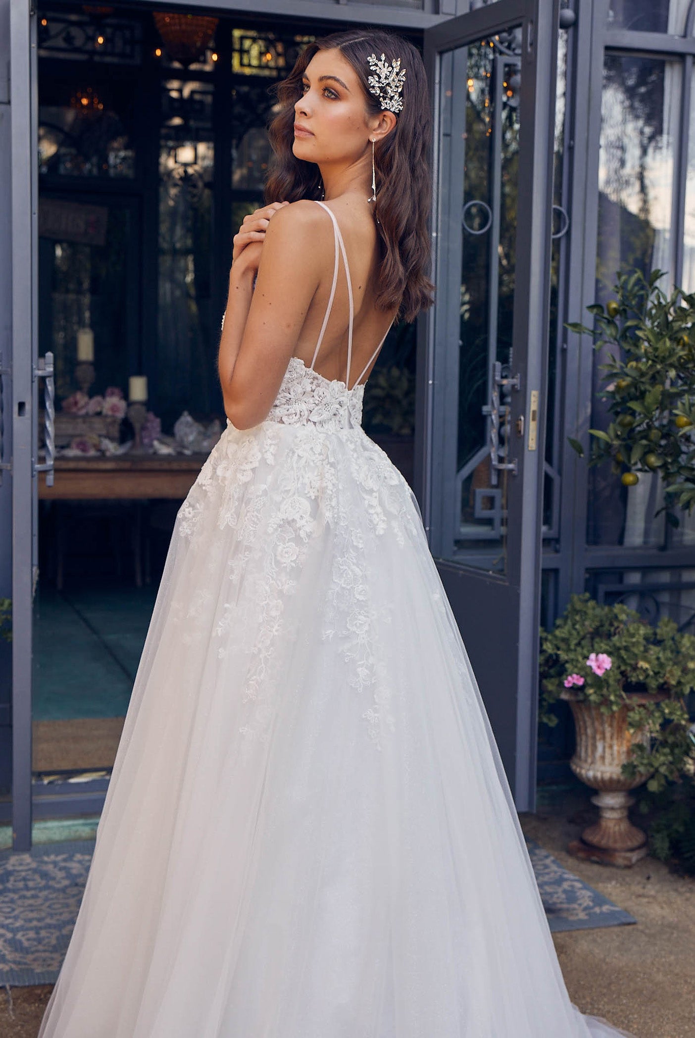 Embroidered Lace Bodice Open Back Long Wedding Dress NXJE933-Wedding Dress-smcfashion.com