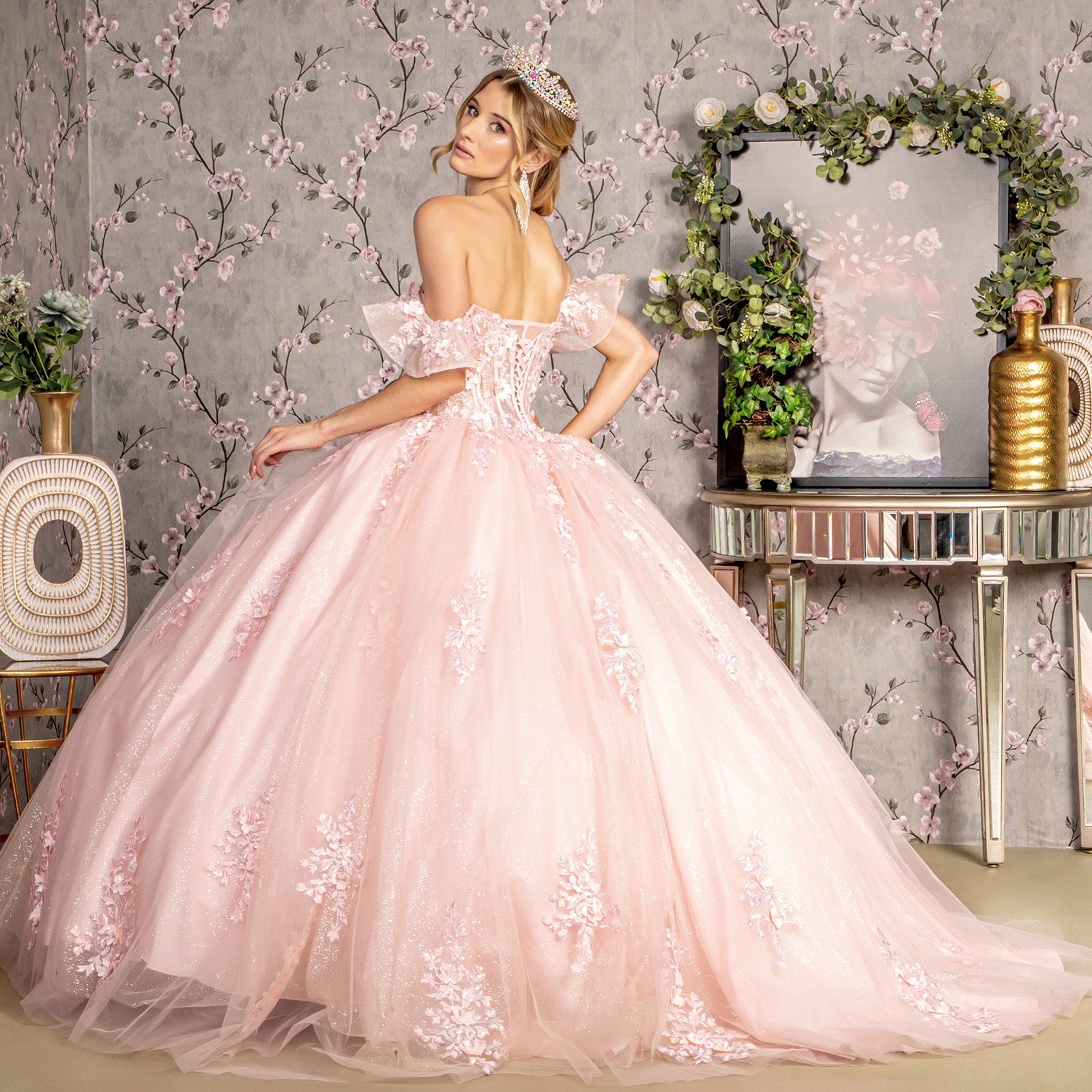 GEOMETRIC FLOWER LACE DRESS　ベージュ Mother of the Bride Dress Style #27981 | La Femme